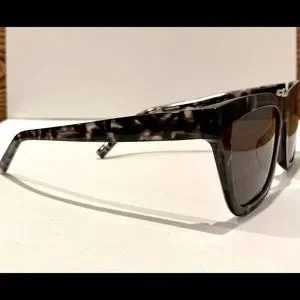 Dkny | Accessories | New Dkny Bold Sunglasses Never Worn 